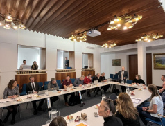 Rožnov jedná se Správou železnic o vybudování nového přejezdu