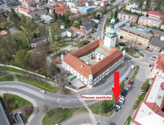 Město Vsetín opraví chodníky a obnoví travnaté plochy v okolí zámku