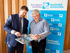 Nový kalendář spojuje historii se současností, je věnován 115. výročí Vsetínské nemocnice