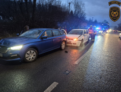 Dopravní nehoda tří osobních vozidel ve Vsetíně - Nepřejově 