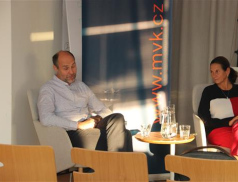 Vsetín debatoval o vizuálním smogu