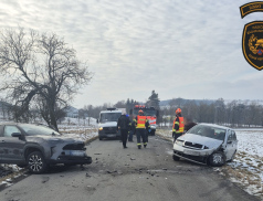 Dvě dopravní nehody během jedné hodiny
