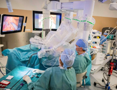 U pacientky se dvěma nádory se vystřídaly v jeden čas dva týmy operatérů
