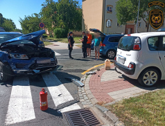 Ve středu došlo během hodiny ke čtyřem nehodám
