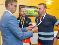 Hejtman Holiš poděkoval medailistům z republikového mistrovství řidičů zdravotnických záchranných služeb