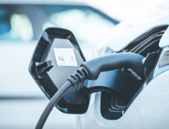 Zlínský kraj pořídil díky projektu nové elektromobily. Chce být šetrnější k přírodě