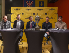 Hejtman předal fotbalistům Slovácka historicky první pohár Vládci kraje