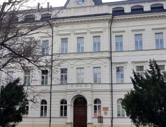 Hejtmanství investuje do svých škol: čekají je opravy toalet, výměny stupaček, nová střecha i úsporné kotle