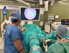 Urologům v KNTB pomáhá nový holmiový laser
