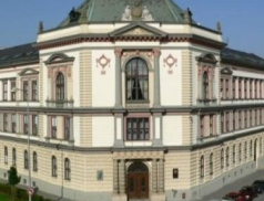 Krajští radní schválili investice do škol: Nové rozvody vody i sanace vlhkosti