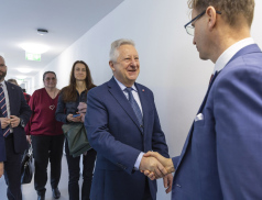 Návštěva ministra obrany v Uherském Brodě potvrdila význam technického vzdělávání ve Zlínském kraji