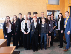 Hejtman přijal mladé filmaře z Uherského Brodu. Žáci uspěli v mezinárodní soutěži a zaujali i prezidenty