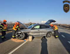 Dopravní nehoda osobního vozidla u Pravčic