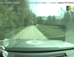 Ujížděl policistům na koloběžce rychlostí až 100 km/h. Měl zákaz řízení