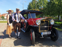 Otrokovice ožijí přehlídkou automobilových legend