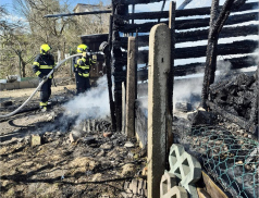 V Bystřici  p. H. hořela stodola