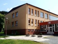 Turistické centrum, opravená škola, kulturní dům i silnice. Kraj půjčí obcím přes 21,5 milionu korun