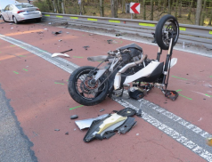 Vážná nehoda. Čtyři osoby utrpěly zranění 