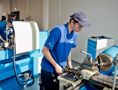 Volbu školy ovlivňují zájmy, rodina i budoucí příjem. Zlínský kraj pomáhá, aby se deváťáci rozhodli správně