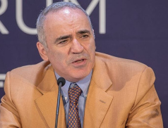 Režim v Rusku nejde opravit, musí skončit. Deformace společnosti je horší než za nacismu, říká Kasparov