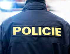 Policisté  přijeli na pomoc a zachránili ženu v bezvědomí 