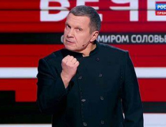 „Chcete mír? Já vaši smrt!“ Ruská televize vysílá nenávist v přímém přenosu