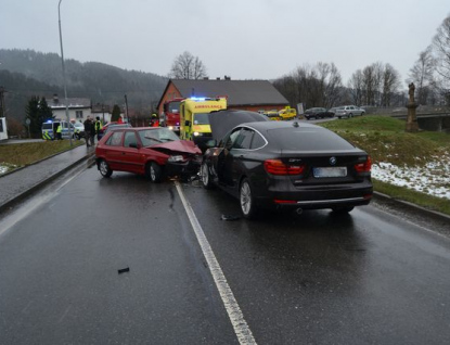 Hledáme svědky dopravní nehody. V Ústí se střetla dvě vozidla 