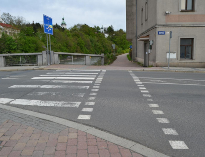 Policisté hledají malého cyklistu, kterého srazilo auto