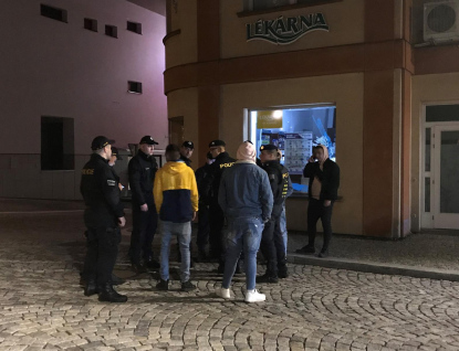 Hazard, alkohol, děti - během policejní akce nadýchalo 8 mladistvých 