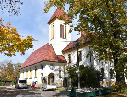 Evangelický kostel ve Valašském Meziříčí ozdobí nový plot