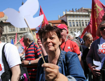 Nebezpečná lůza pochodovala k Hradu. Přejí si rok 1948