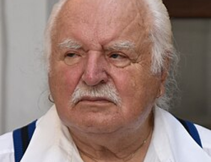 Zemřel Milan Knížák. „Dnešek považuju za katastrofu, vládnou nám komunisté," řekl v minulosti Reflexu