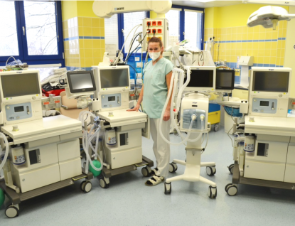Nemocnice AGEL Valašské Meziříčí modernizuje přístroje urgentní medicíny. Nové jsou plicní ventilátory i anesteziologické přístroje