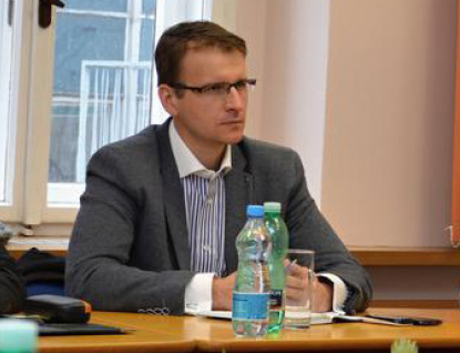 Krajské volby po boji vyhrálo ANO 2011 s lídrem Radimem Holišem  