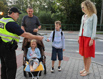 Strážníci i policisté opět na přechodech