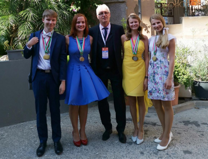 Rožnovští studenti přivezli z MS v Itálii skvělých 19 medailí