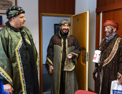 Na rožnovské radnici koledovali Tři králové