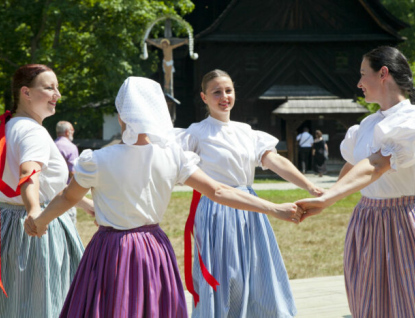 Na Rožnovské slavnosti můžete vyrazit Zpívajícím parním vlakem