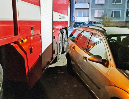Špatně parkující vozidla brání v práci záchranářům