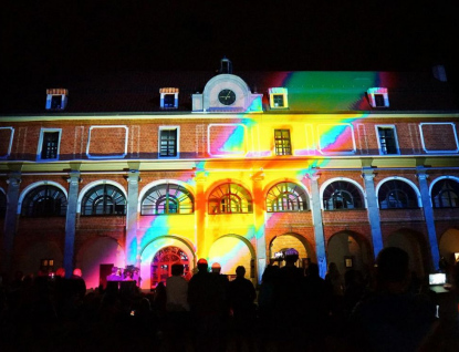 Unikátní festival Světlo Valmez roztančí Kapitán Demo