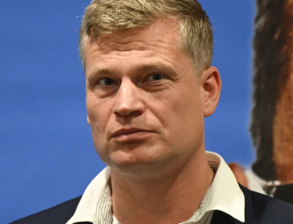 Turek asi zase někomu půjčil mobil. Chtěl podpořit Rajchla, ale udělal si ostudu