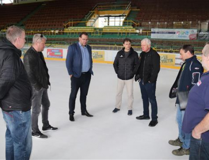 Zimní stadion Na Lapači  je bez ledu, ale nespí