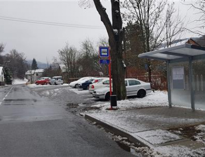 Vsetín obnovil čtyři autobusové zastávky