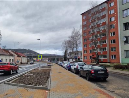 Město Vsetín opravilo místní komunikaci a chodník u Kotova