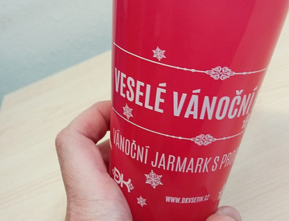 Veselé vánoční hody ve Vsetíně nově nabídnou vratné kelímky na horké nápoje