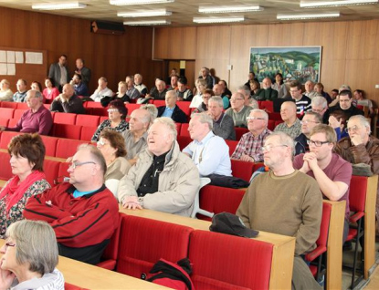 Občané v Kotli vyjádřili Čunkovi podporu při rekonstrukci nádraží včetně galerie