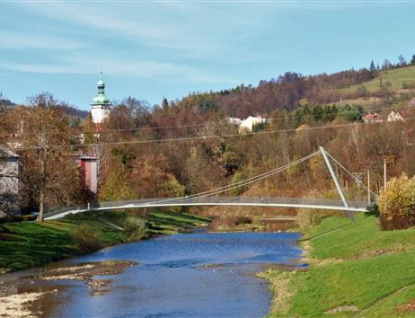 U vsetínské průmyslovky vyroste nová lávka, starou čeká v říjnu demolice