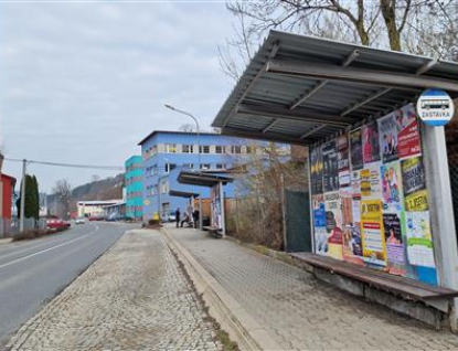 Vsetín renovuje dalších pět autobusových zastávek