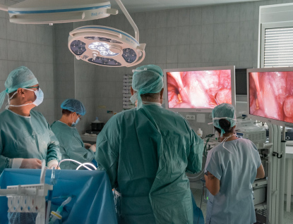 Ortopedické oddělení Uherskohradišťské nemocnice začalo s náhradami ramenního kloubu