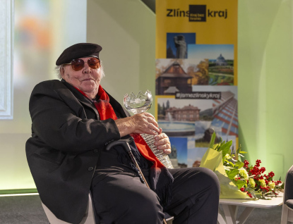 Držitelem ocenění Pro Amicis Musae se stal akademický malíř a grafik Jiljí Hartinger